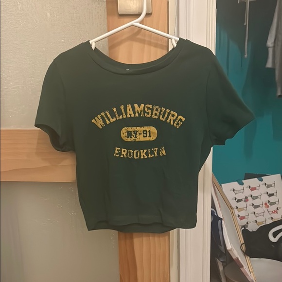 Green Williamsburg Brooklyn Crop Top - Picture 1 of 1